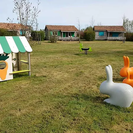 Kamp alanı Mobil Avec Animaux - 4 Pers. - Api-1-52-2245 *